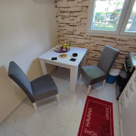 Orion Apatman Apartment