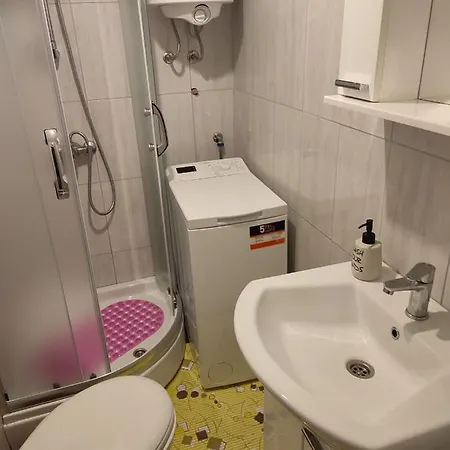 Orion Apatman * ベオグラード